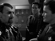 extant_StarTrek_VOY_7x11-Shattered_2150.jpg