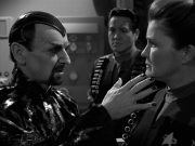 extant_StarTrek_VOY_7x11-Shattered_2159.jpg