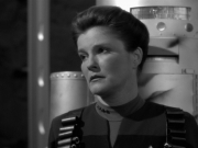 extant_StarTrek_VOY_7x11-Shattered_2171.jpg