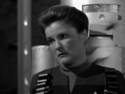 extant_StarTrek_VOY_7x11-Shattered_2173.jpg