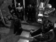 extant_StarTrek_VOY_7x11-Shattered_2179.jpg