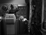 extant_StarTrek_VOY_7x11-Shattered_2188.jpg