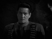 extant_StarTrek_VOY_7x11-Shattered_2195.jpg