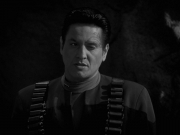 extant_StarTrek_VOY_7x11-Shattered_2196.jpg