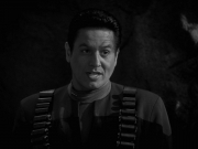 extant_StarTrek_VOY_7x11-Shattered_2201.jpg