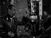 extant_StarTrek_VOY_7x11-Shattered_2210.jpg