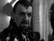 extant_StarTrek_VOY_7x11-Shattered_2225.jpg