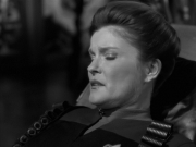 extant_StarTrek_VOY_7x11-Shattered_2234.jpg