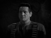 extant_StarTrek_VOY_7x11-Shattered_2256.jpg