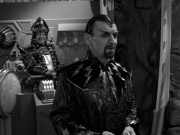 extant_StarTrek_VOY_7x11-Shattered_2270.jpg