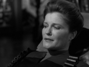 extant_StarTrek_VOY_7x11-Shattered_2289.jpg
