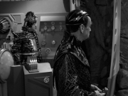 extant_StarTrek_VOY_7x11-Shattered_2291.jpg