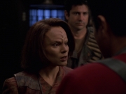extant_StarTrek_VOY_7x11-Shattered_2438.jpg