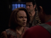 extant_StarTrek_VOY_7x11-Shattered_2439.jpg