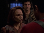 extant_StarTrek_VOY_7x11-Shattered_2441.jpg