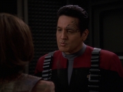 extant_StarTrek_VOY_7x11-Shattered_2453.jpg