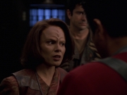 extant_StarTrek_VOY_7x11-Shattered_2456.jpg