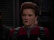 extant_StarTrek_VOY_7x11-Shattered_2458.jpg