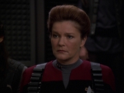 extant_StarTrek_VOY_7x11-Shattered_2459.jpg