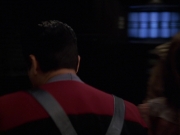 extant_StarTrek_VOY_7x11-Shattered_2471.jpg