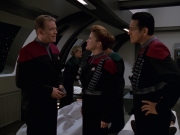 extant_StarTrek_VOY_7x11-Shattered_2580.jpg