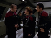 extant_StarTrek_VOY_7x11-Shattered_2581.jpg