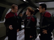 extant_StarTrek_VOY_7x11-Shattered_2583.jpg