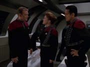 extant_StarTrek_VOY_7x11-Shattered_2585.jpg