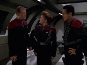 extant_StarTrek_VOY_7x11-Shattered_2588.jpg