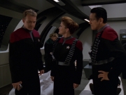 extant_StarTrek_VOY_7x11-Shattered_2590.jpg