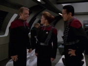 extant_StarTrek_VOY_7x11-Shattered_2591.jpg