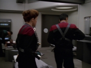 extant_StarTrek_VOY_7x11-Shattered_2599.jpg