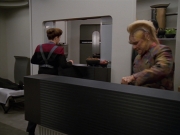 extant_StarTrek_VOY_7x11-Shattered_2603.jpg