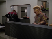 extant_StarTrek_VOY_7x11-Shattered_2605.jpg