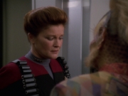 extant_StarTrek_VOY_7x11-Shattered_2626.jpg