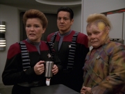 extant_StarTrek_VOY_7x11-Shattered_2644.jpg