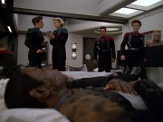 extant_StarTrek_VOY_7x11-Shattered_2649.jpg