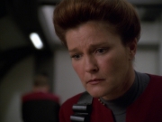 extant_StarTrek_VOY_7x11-Shattered_2676.jpg