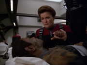 extant_StarTrek_VOY_7x11-Shattered_2682.jpg