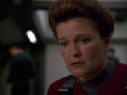 extant_StarTrek_VOY_7x11-Shattered_2730.jpg