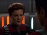 extant_StarTrek_VOY_7x11-Shattered_2761.jpg