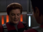 extant_StarTrek_VOY_7x11-Shattered_2779.jpg