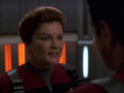extant_StarTrek_VOY_7x11-Shattered_2781.jpg