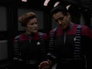 Filename=extant_StarTrek_VOY_7x11-Shattered_2933.jpg
Filesize=111KiB
Dimensions=1200x900
Date added=Jan 14, 2020 extant_StarTrek_VOY_7x11-Shattered_2933.jpg