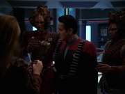 Filename=extant_StarTrek_VOY_7x11-Shattered_2978.jpg
Filesize=140KiB
Dimensions=1200x900
Date added=Jan 14, 2020 extant_StarTrek_VOY_7x11-Shattered_2978.jpg