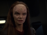 extant_StarTrek_VOY_7x11-Shattered_3118.jpg