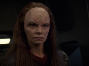 extant_StarTrek_VOY_7x11-Shattered_3126.jpg