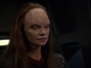 extant_StarTrek_VOY_7x11-Shattered_3130.jpg