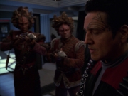 extant_StarTrek_VOY_7x11-Shattered_3132.jpg