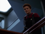 extant_StarTrek_VOY_7x11-Shattered_3158.jpg
